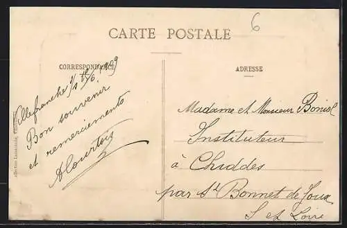 AK Villefranche-sur-Saône, Rue Nationale animée avec passants et commerces