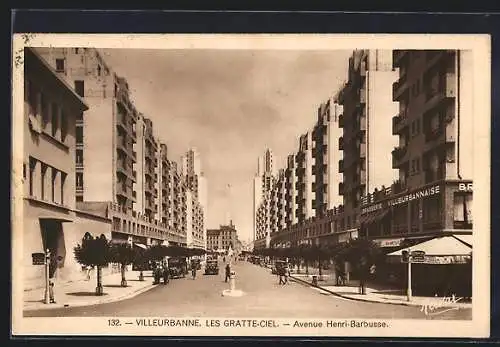 AK Villeurbanne, Les Gratte-Ciel, Avenue Henri-Barbusse