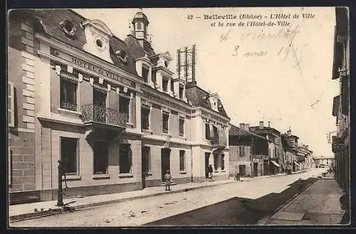 AK Belleville, L`Hôtel de Ville et la rue de l`Hôtel-de-Ville