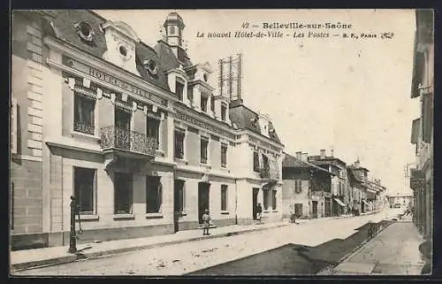 AK Belleville-sur-Saône, Le nouvel Hôtel-de-Ville et Les Postes