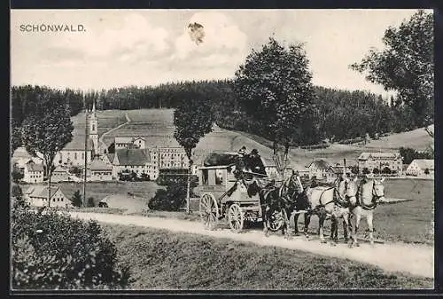 AK Schönwald / Baden, Postkutsche am Ortsrand