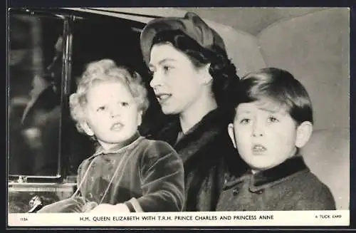 AK Queen Eliabeth II. with Prince Charles and Princess Anne