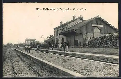 AK Selles-Saint-Denis, La Gare