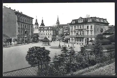 AK Glatz, Strassenpartie mit Hotel Stadtbahnhof