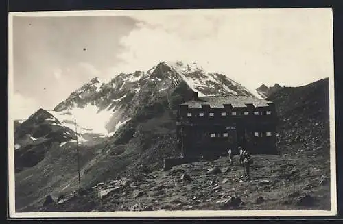 AK Westfalenhaus am Stubaier Ferner, Blick zum Berggipfel