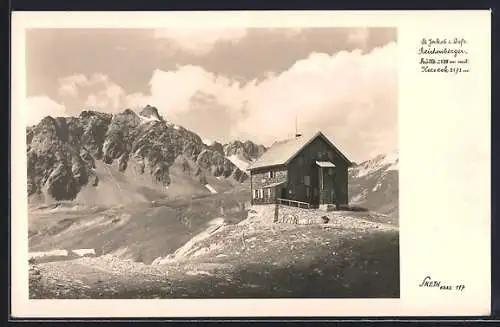 AK Reichernbergerhütte, Ansicht gegen die Berge