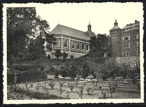 AK Champion-lez-Namur, Etablissement des Soeurs de la Providence et de l`Immaculée Conception, La chapelle vue du parc