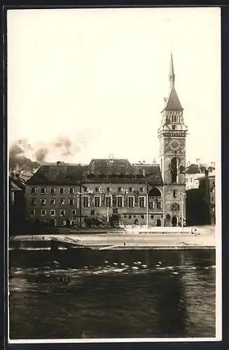 AK Passau, Rathaus vom Wasser aus