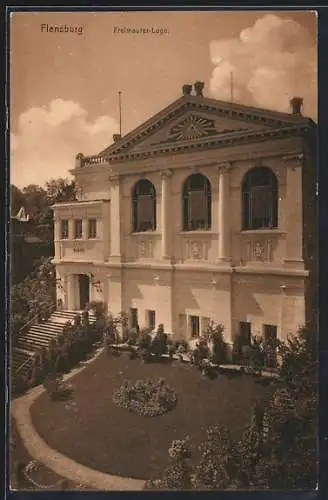 AK Flensburg, Freimaurer-Loge mit Garten und Freitreppe aus der Vogelschau