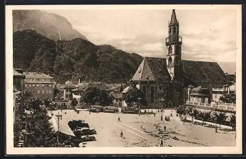 AK Bolzano, Piazza Vittorio Eman. III., Strassenbahn