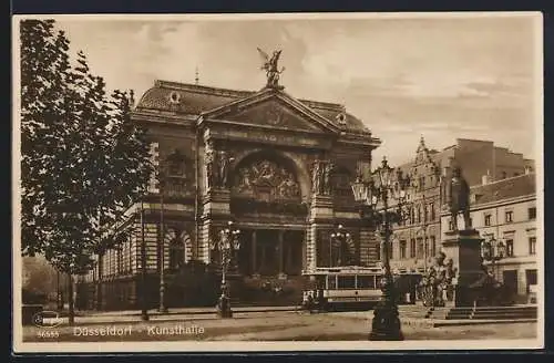 AK Düsseldorf, Kunsthalle mit Denkmal und Strassenbahn