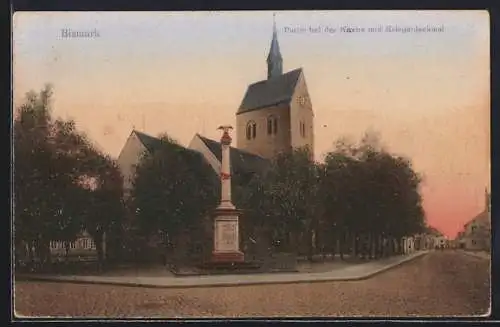 AK Bismark / Altmark, Partie bei Kirche und Kriegerdenkmal