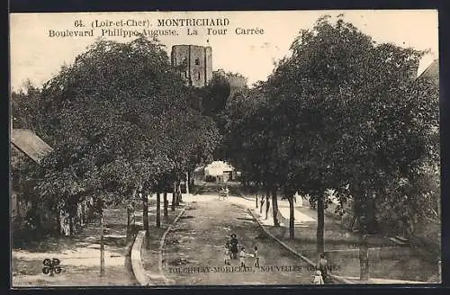 AK Montrichard, Boulevard Philippe Auguste et la Tour Carrée