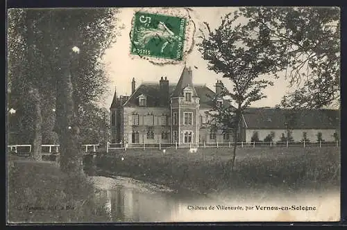 AK Vernou-en-Sologne, Château de Villeneuve et son parc verdoyant