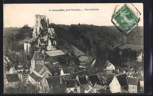 AK Lavardin, Vue Générale avec les ruines du château fort et le village en contrebas