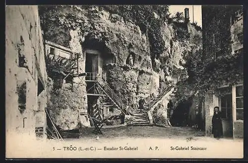 AK Trôo, Escalier St-Gabriel et habitations troglodytiques