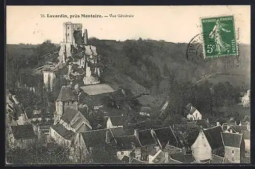 AK Lavardin, Vue Générale avec le château en ruines