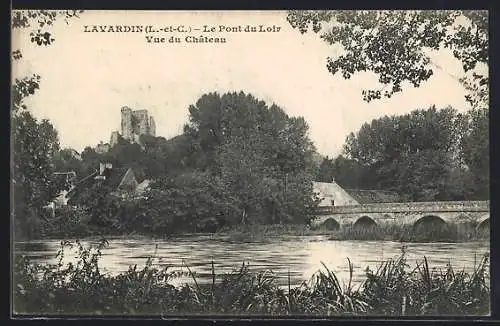 AK Lavardin, Le Pont du Loir et vue du Château