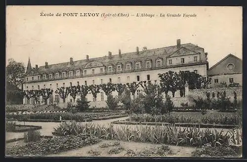 AK Pont Levoy, L`Abbaye, La Grande Facade