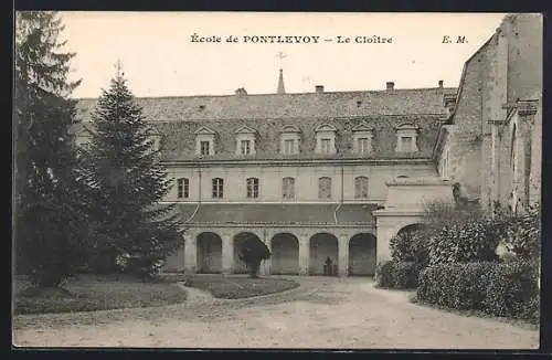 AK Pontlevoy, Le Cloître de l`École