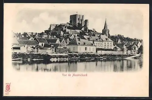 AK Montrichard, Vue de Montrichard et du château surplombant la ville