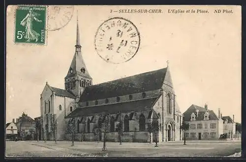 AK Selles-sur-Cher, L`Église et la Place