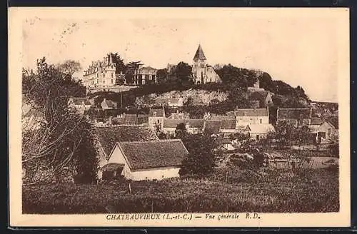 AK Chateauvieux, Vue générale du village et de l`église sur la colline