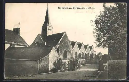 AK Saint-Lubin-en-Vergonnais, L`Église et rue animée devant l`église