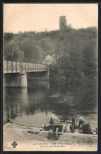 AK Fréteval, Le Loir et les ruines