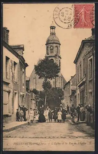 AK Fréteval, L`église et la Rue de l`Église