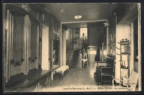 AK Lamotte-Beuvron, Hôtel Tatin, Le vestibule