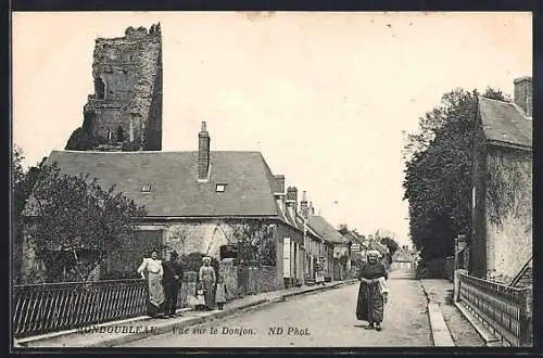 AK Mondoubleau, Vue sur le Donjon