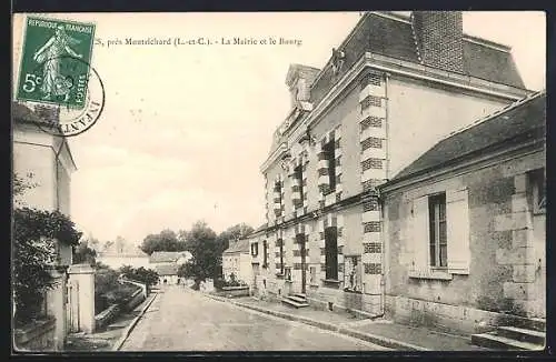 AK Montrichard, La Mairie et le Bourg