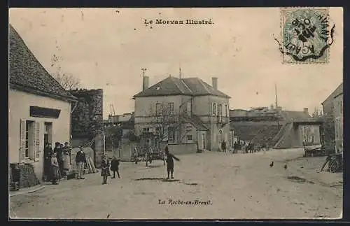 AK La Roche-en-Brenil, Strassenpartie