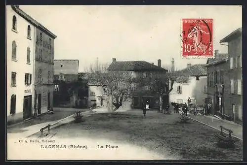 AK Lacenas, La Place