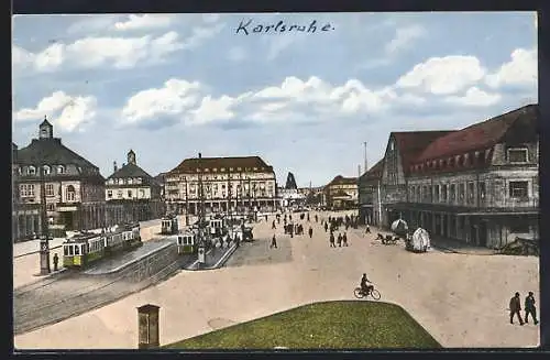 AK Karlsruhe, Bahnhofsplatz mit Strassenbahnen