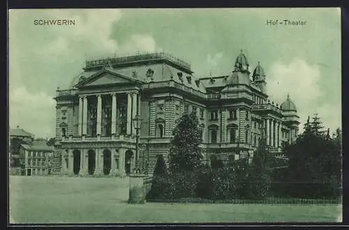 AK Schwerin / Mecklenburg, Hof-Theater, Aussenansicht