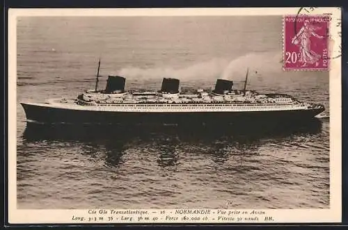 AK Passagierschiff Normandie auf dem Meer, Fliegeraufnahme, Cie. Générale Transatlantique