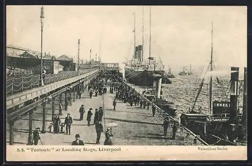 AK Liverpool, Passagierschiff SS Teutonic an der Landestelle