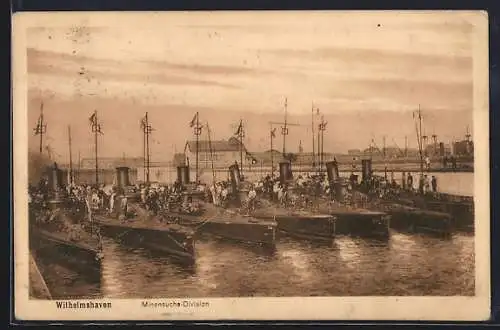 AK Wilhelmshaven, Minensuch-Division im Hafen, Kriegsschiffe