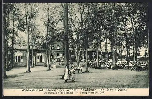 AK Rendsburg, Gasthaus Nobiskruger Gehölz, Bes. Martin Meins, Sitze im Freien