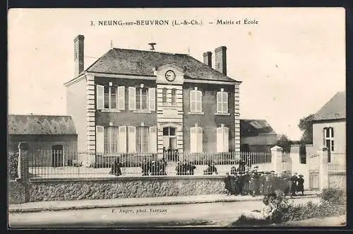 AK Neung-sur-Beuvron, Mairie et École