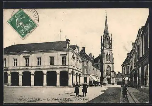 AK Mondoubleau, La Mairie et l`Église