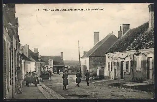 AK Tour-en-Sologne, Scène de rue animée avec des enfants et une voiture à cheval