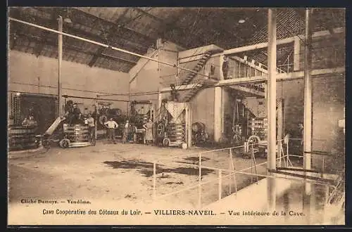 AK Villiers-Naveil, Vue intérieure de la Cave Coopérative des Coteaux du Loir