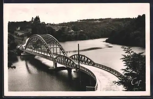 AK Limoges, Le Lac et pont en arc sur la rivière