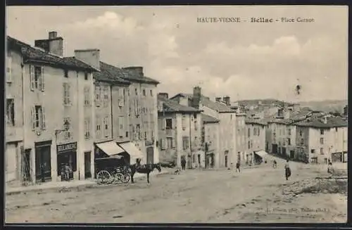 AK Bellac, Place Carnot avec boutiques et calèche