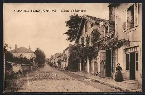 AK Saint-Paul-d`Eyjeaux, Route de Limoges avec maisons et piétonne