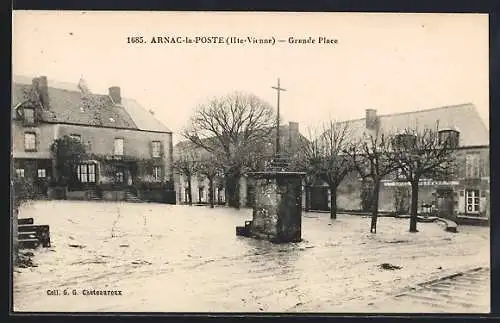 AK Arnac-la-Poste, Grande Place