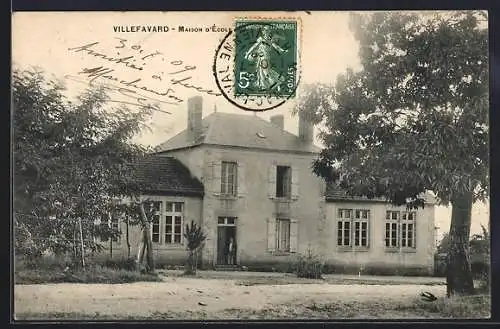 AK Villefavard, Maison d`école